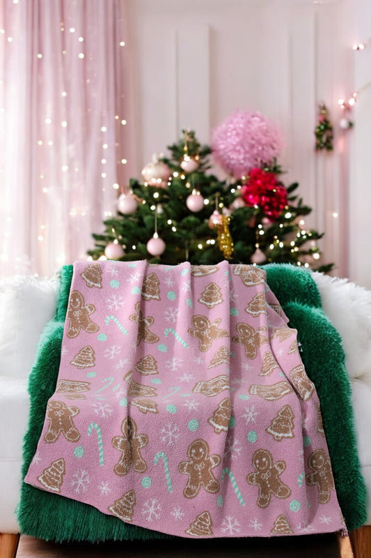 THE DAILY HOME | Gingerbread Wonderland Throw