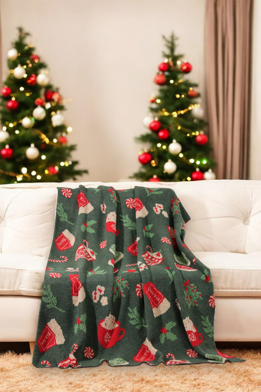 THE DAILY HOME | Christmas Movie Marathon Throw